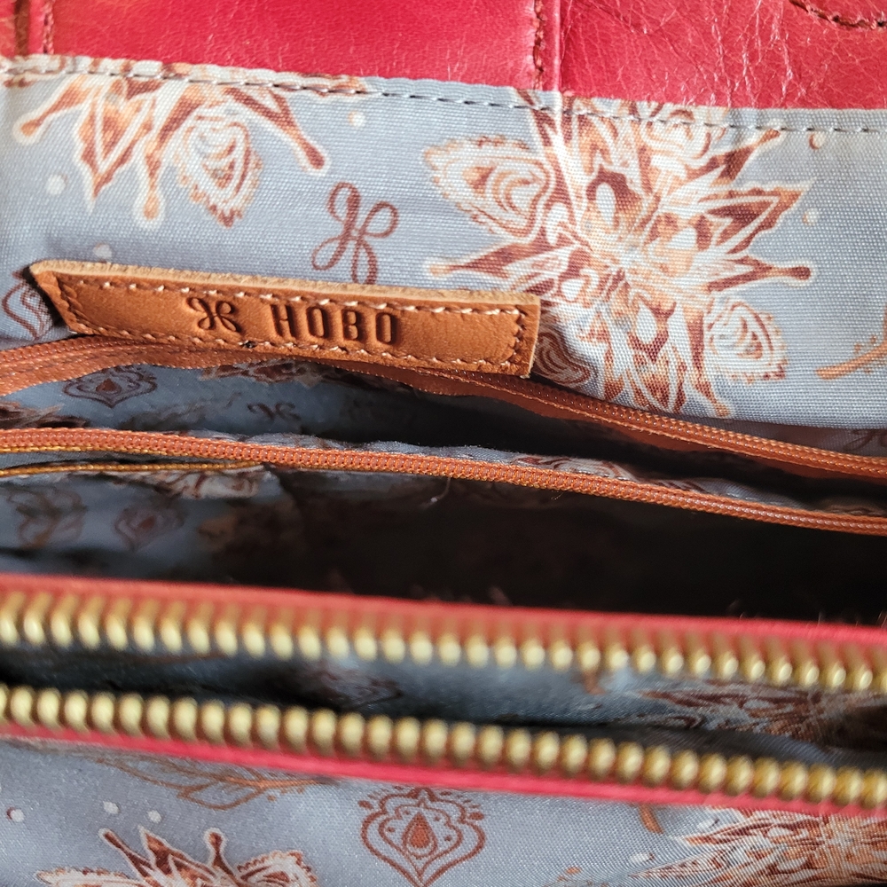HOBO Red Leather Purse and Wallet - Picture 7 of 13